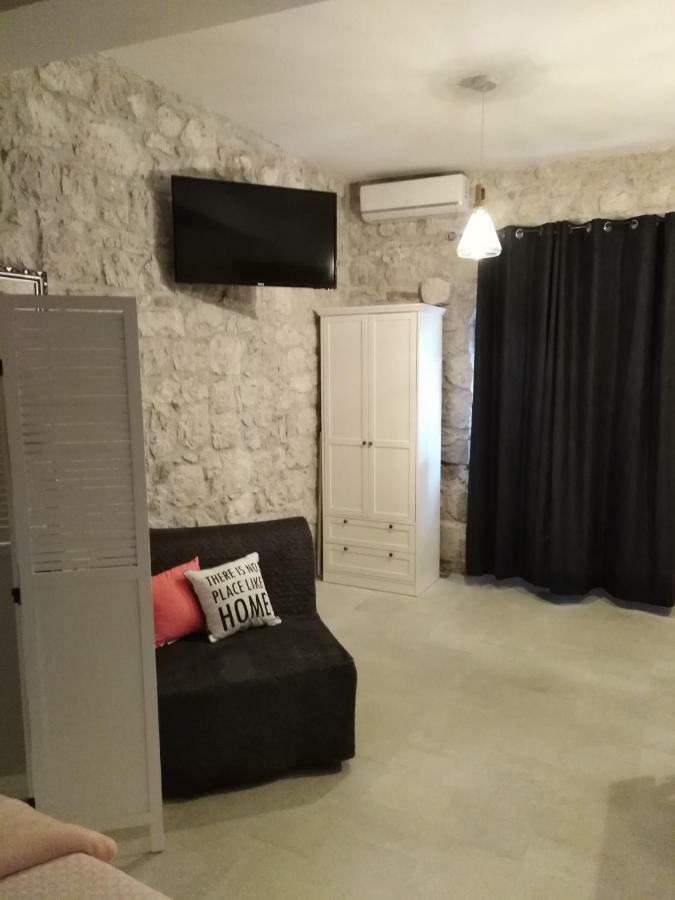 Apartment Iris Drasnice Eksteriør bilde
